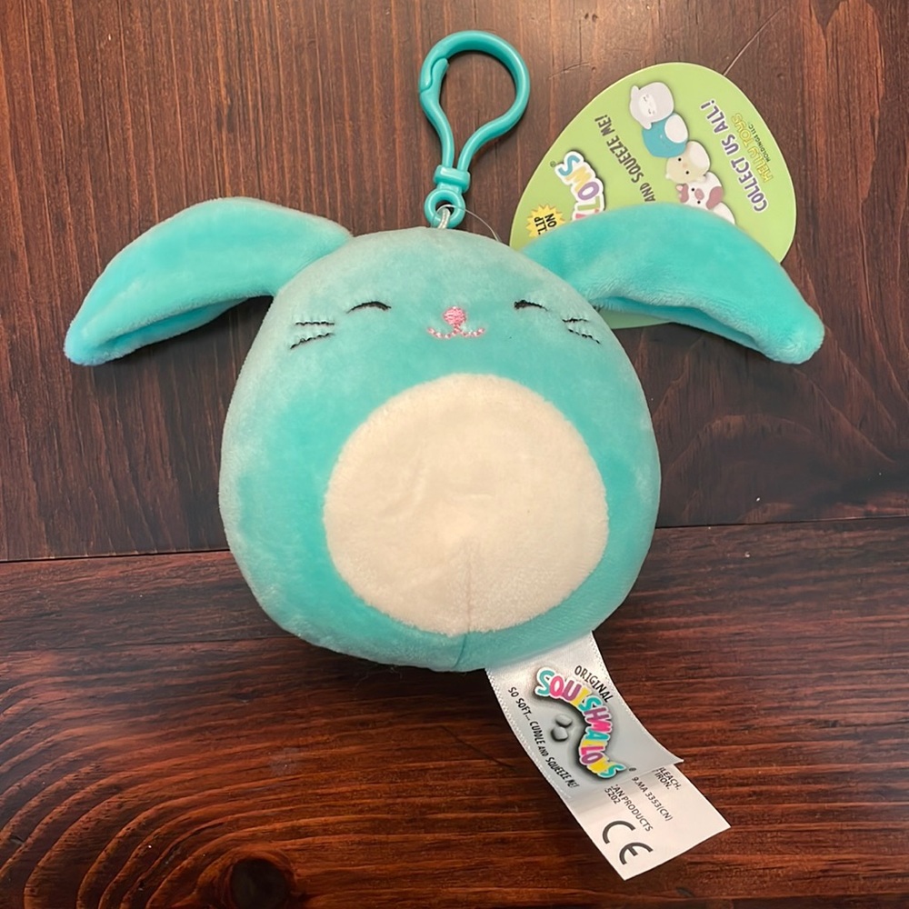 NEW SQUISHMALLOW KEYCHAIN: Sammy